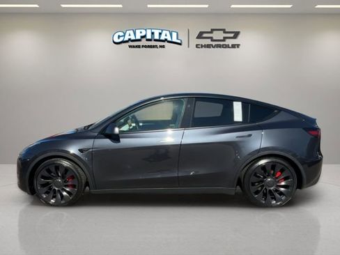 Used 2024 Tesla Model Y Performance image 2