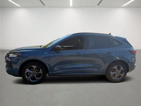 Used 2024 Ford Escape ST-Line w/ Tech Pack #1 AWD/4WD image 2
