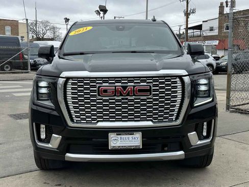 Used 2021 GMC Yukon Denali w/ Denali Premium Package AWD/4WD image 2