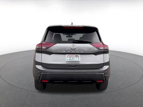 Used 2025 Nissan Rogue SV image 12