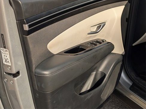 Used 2024 Hyundai Tucson Limited image 19