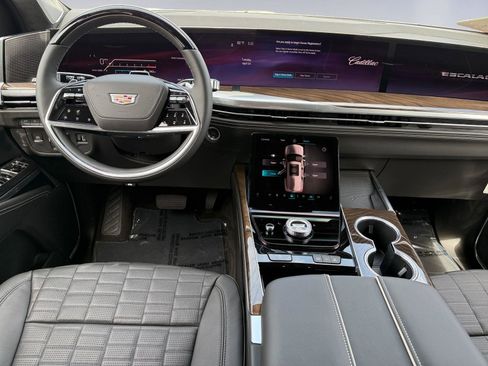 New 2026 Cadillac Escalade Platinum Sport AWD/4WD image 15