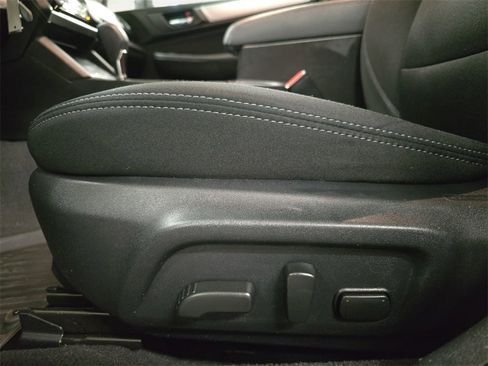 Used 2019 Subaru Legacy 2.5i Premium image 32