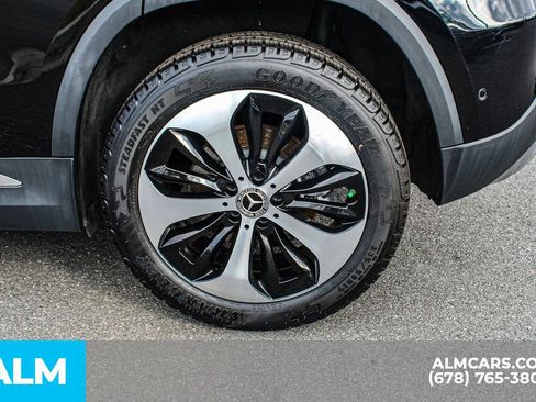 Used 2025 Mercedes-Benz GLA 250 image 16