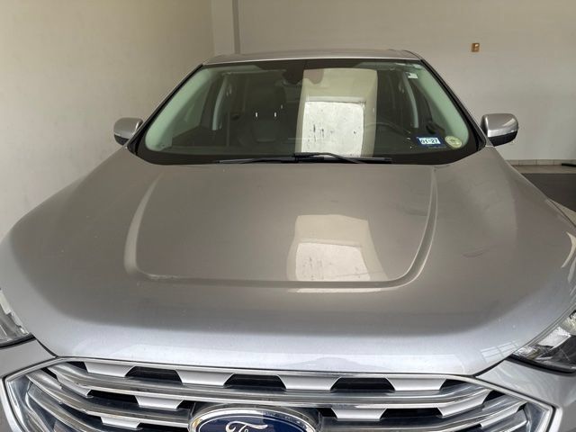 Used 2021 Ford Edge Titanium w/ Cargo Accessory Package AWD/4WD image 4