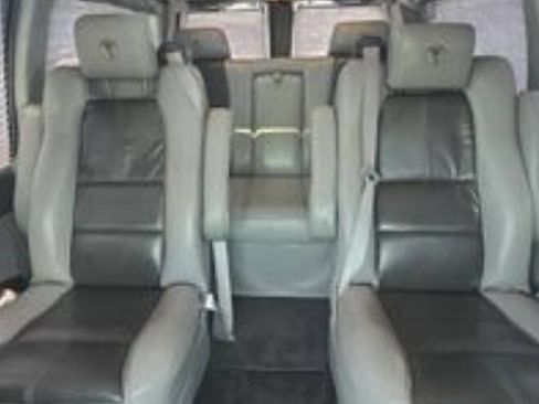 Used 2018 Chevrolet Express 2500 w/ Enhanced Convenience Package RWD image 13