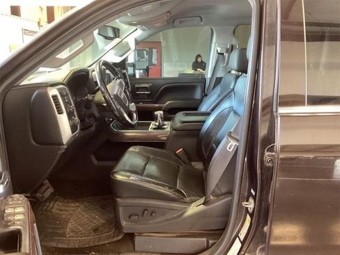 Used 2018 GMC Sierra 2500 SLT image 3
