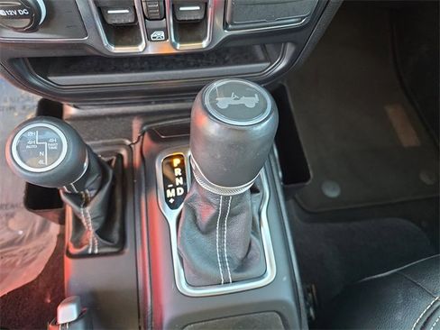 Used 2021 Jeep Wrangler Unlimited Sahara w/ Safety Group image 19