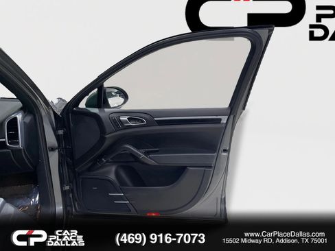 Used 2014 Porsche Cayenne AWD/4WD image 22