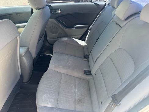 Used 2016 Kia Forte LX w/ LX Popular Plus Package image 13