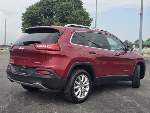 Used 2017 Jeep Cherokee Limited AWD/4WD image 15