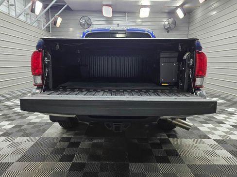 Used 2022 Toyota Tacoma SR5 AWD/4WD image 10