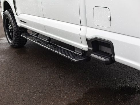 Used 2023 Ford F350 XLT image 16