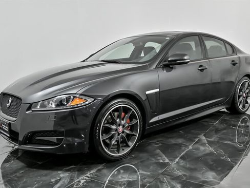 Used 2015 Jaguar XF Portfolio image 4