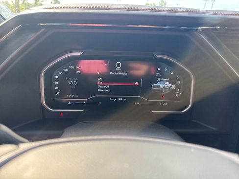 Used 2023 GMC Sierra 1500 AT4 w/ AT4 Premium Package AWD/4WD image 18