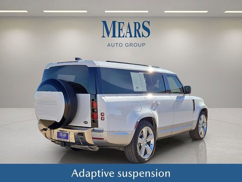 Used 2023 Land Rover Defender 130 First Edition image 6