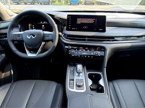 Used 2026 INFINITI QX60 Luxe w/ Cargo Package FWD image 4