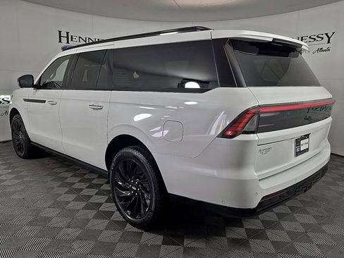 New 2025 Lincoln Navigator L Reserve w/ Jet Appearance Package AWD/4WD image 6