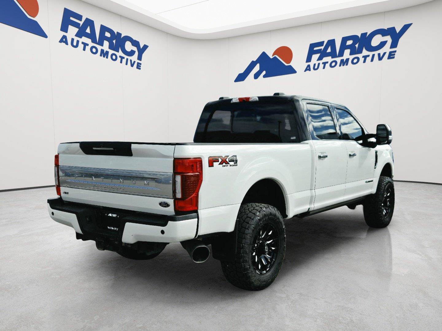 Used 2022 Ford F350 Platinum AWD/4WD image 6