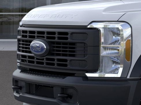 New 2025 Ford F550 2WD Regular Cab Super Duty image 26