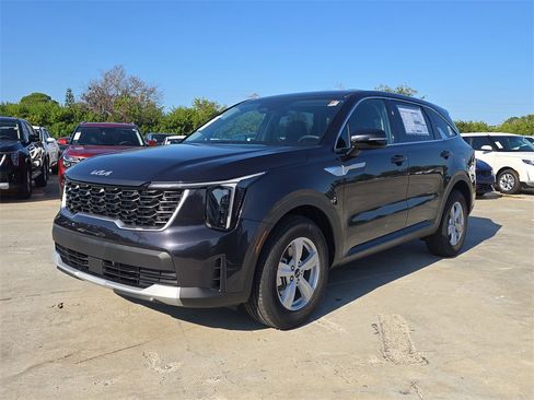 New 2026 Kia Sorento LX image 4