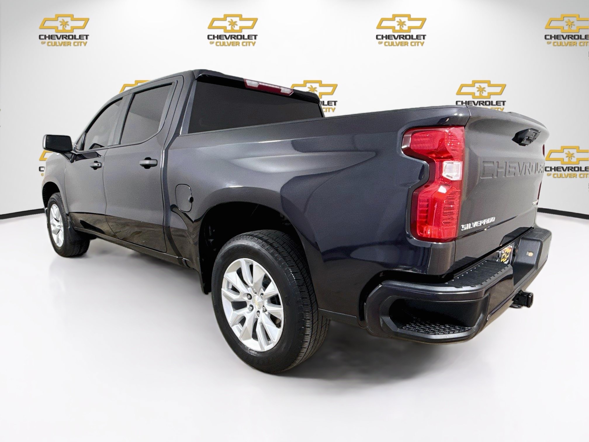 Used 2022 Chevrolet Silverado 1500 Custom RWD image 6