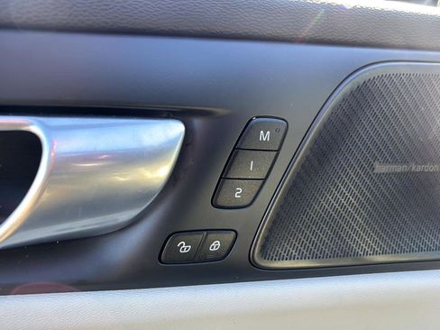 Used 2024 Volvo S60 B5 Plus w/ Climate Package image 23