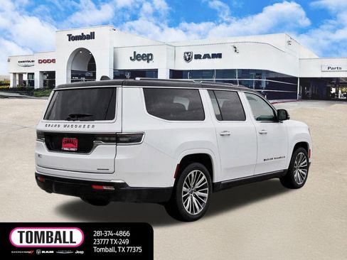 Used 2024 Jeep Grand Wagoneer L Series III AWD/4WD image 7
