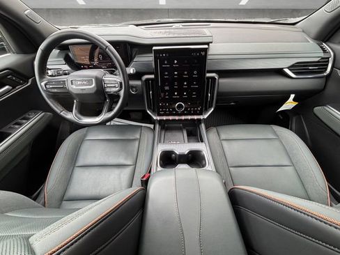 Used 2024 GMC Acadia AT4 w/ Luxury Package AWD/4WD image 24