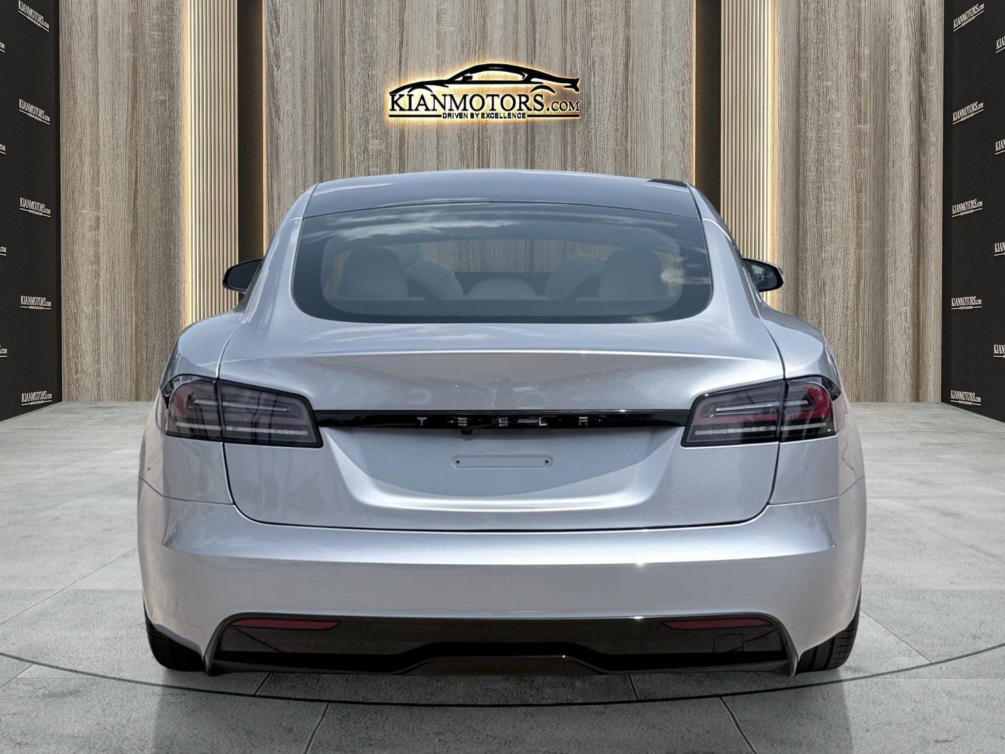 Used 2025 Tesla Model S AWD/4WD image 6