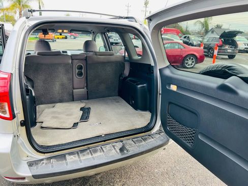 Used 2007 Toyota RAV4 2WD V6 image 15