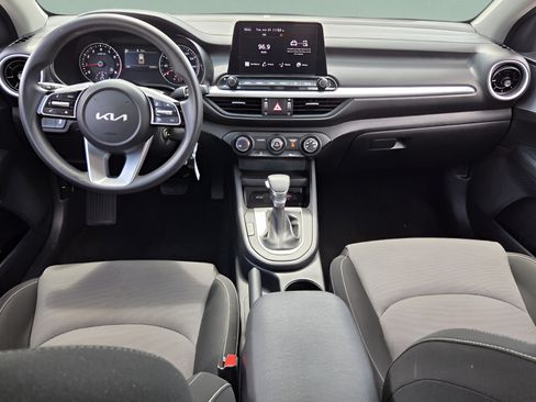 Used 2024 Kia Forte LXS FWD image 12