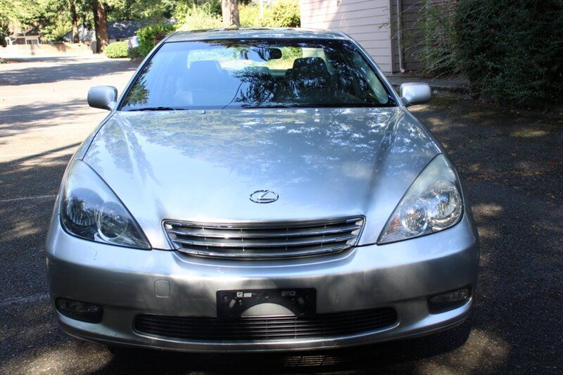 Used 2003 Lexus ES 330 w/ Premium Pkg FWD image 10