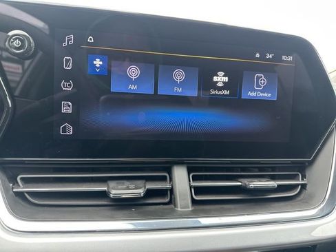 Used 2025 Chevrolet Trax LT image 40