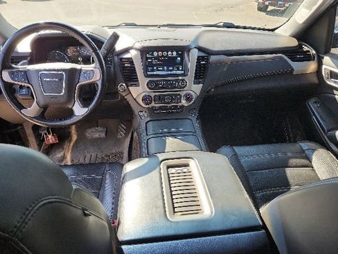 Used 2019 GMC Yukon Denali w/ Denali Ultimate Black Edition AWD/4WD image 34