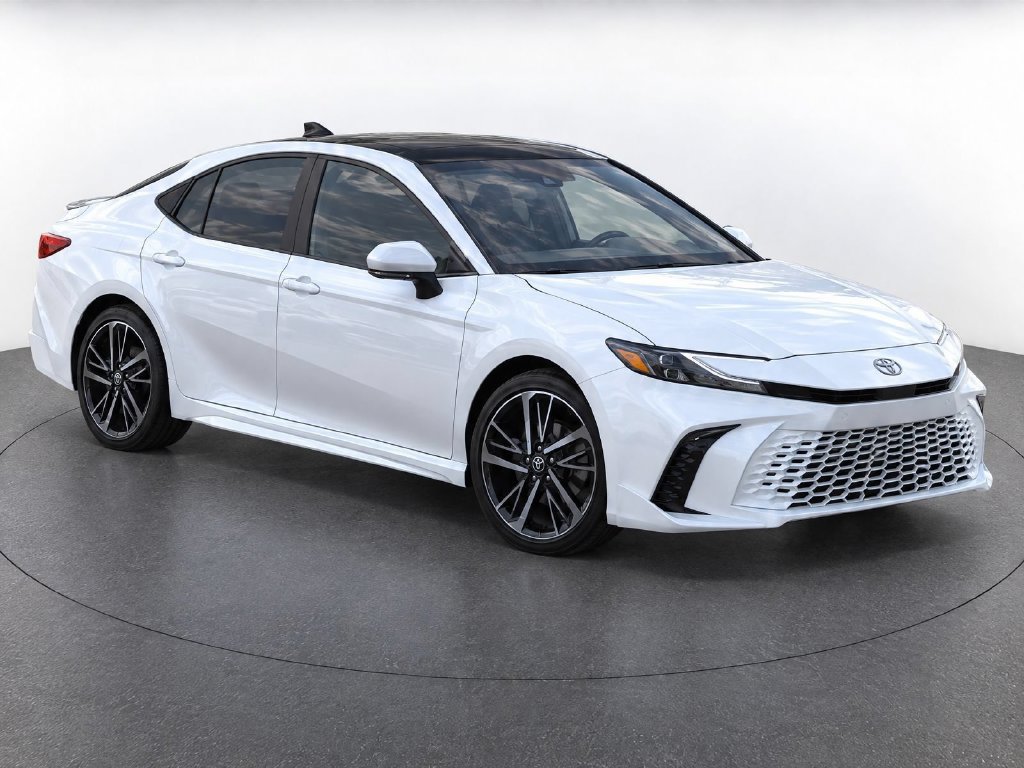Used 2025 Toyota Camry XSE FWD image 6