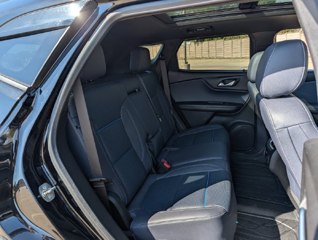 Used 2024 Chevrolet Blazer RS w/ Enhanced Convenience Package FWD image 28
