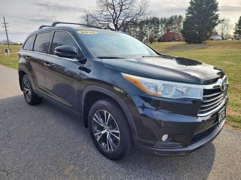 Used 2016 Toyota Highlander XLE image 4