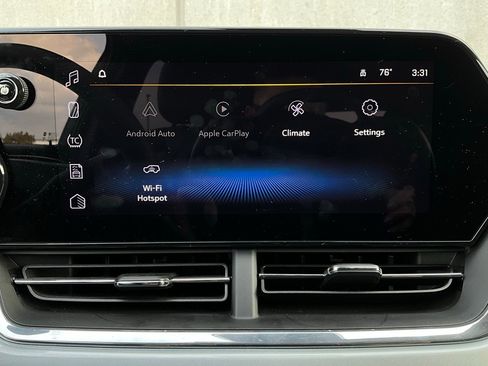 Used 2025 Chevrolet Trax LT image 27