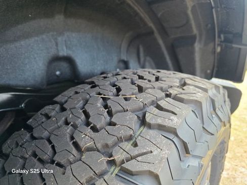 New 2025 Ford Bronco Badlands image 33