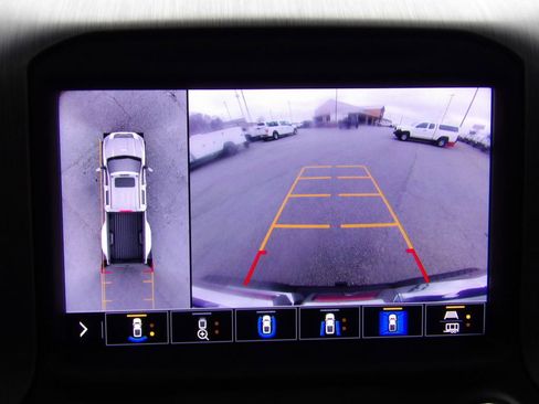 Used 2023 GMC Sierra 3500 Denali w/ Denali Ultimate Package image 25