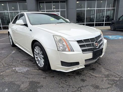 Used 2011 Cadillac CTS Luxury image 2