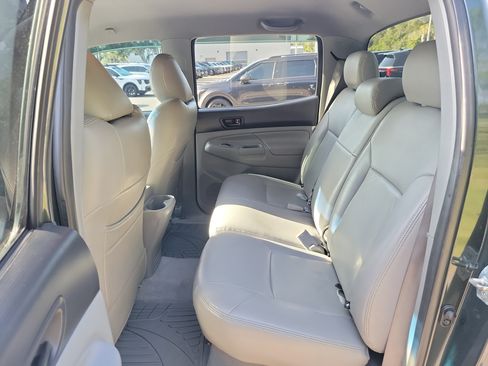 Used 2010 Toyota Tacoma PreRunner w/ TRD Sport Pkg RWD image 14