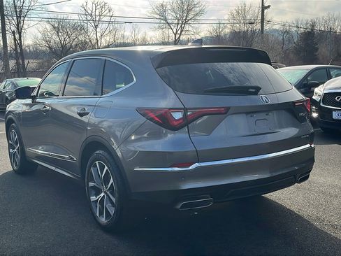 Used 2023 Acura MDX SH-AWD w/ Technology Package image 4