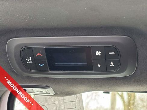 New 2026 Chrysler Pacifica Pinnacle w/ Trailer Tow Group image 13