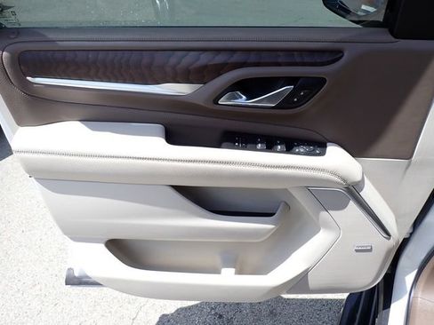 Used 2021 GMC Yukon Denali AWD/4WD image 22
