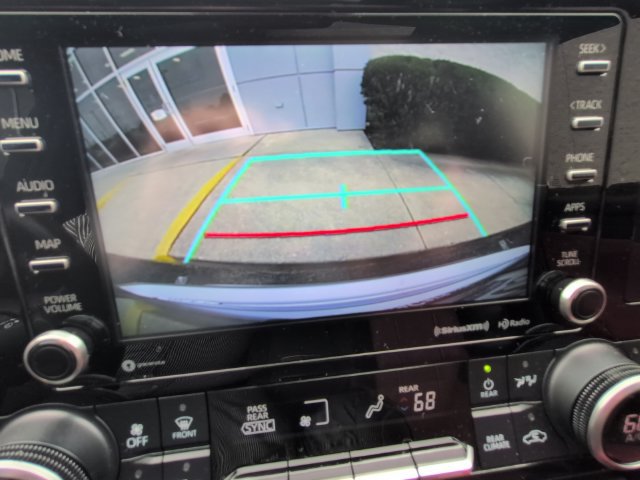 Used 2021 Toyota Highlander XSE AWD/4WD image 33