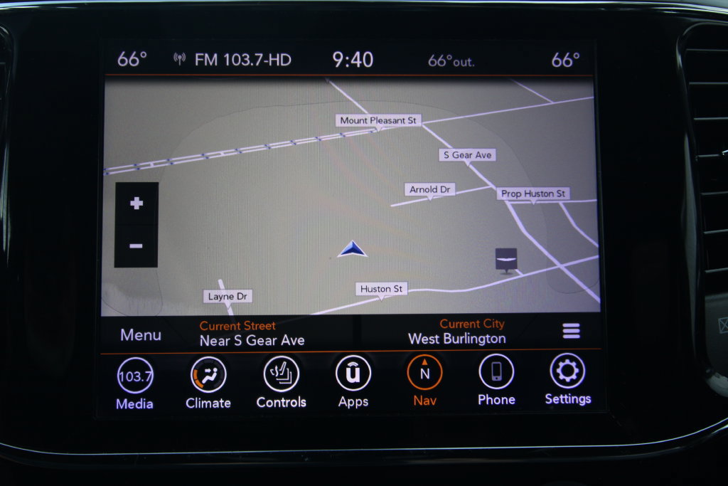 Used 2020 Jeep Grand Cherokee Limited w/ Premium Lighting Group AWD/4WD image 13