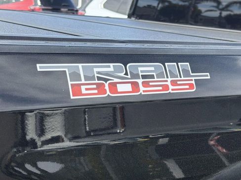 Used 2021 Chevrolet Silverado 1500 LT Trail Boss w/ Bed Protection Package image 29