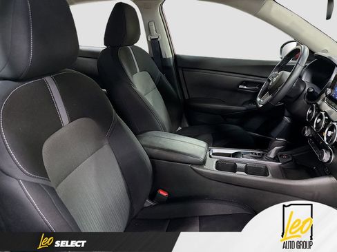 Used 2022 Nissan Sentra SV image 25